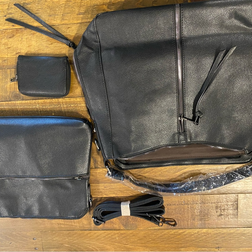 Black Leather Woman’s Bag Set